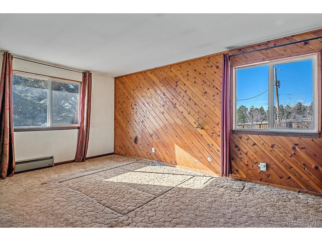 Photo of 12301 Pine Dr