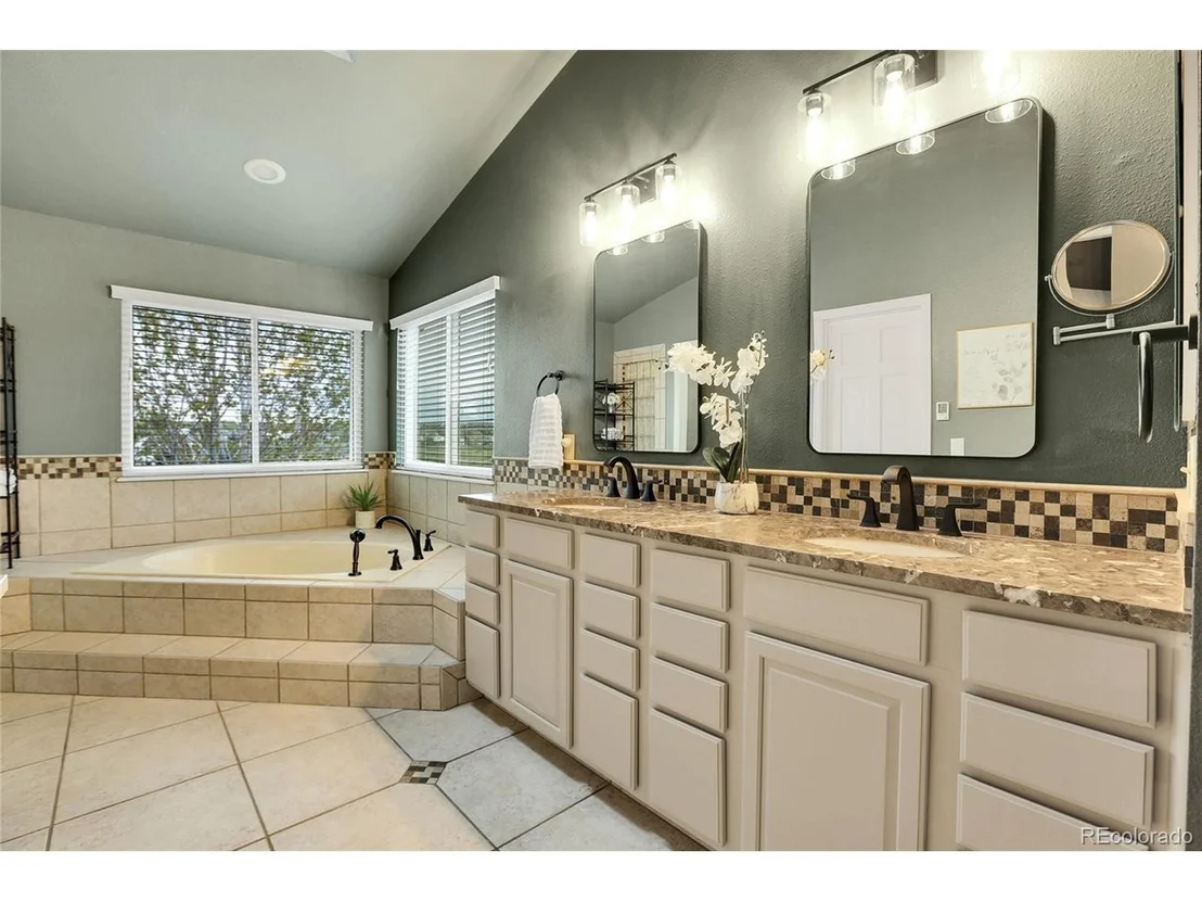 Photo of 1574 Arrowhead Rd