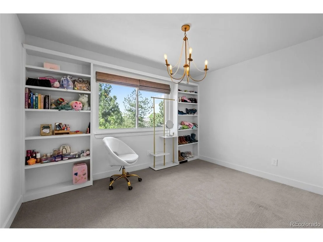 Photo of 755 Old Stone Dr