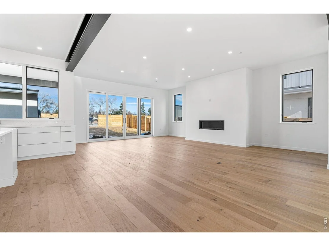 Photo of 2145 Vine Ave