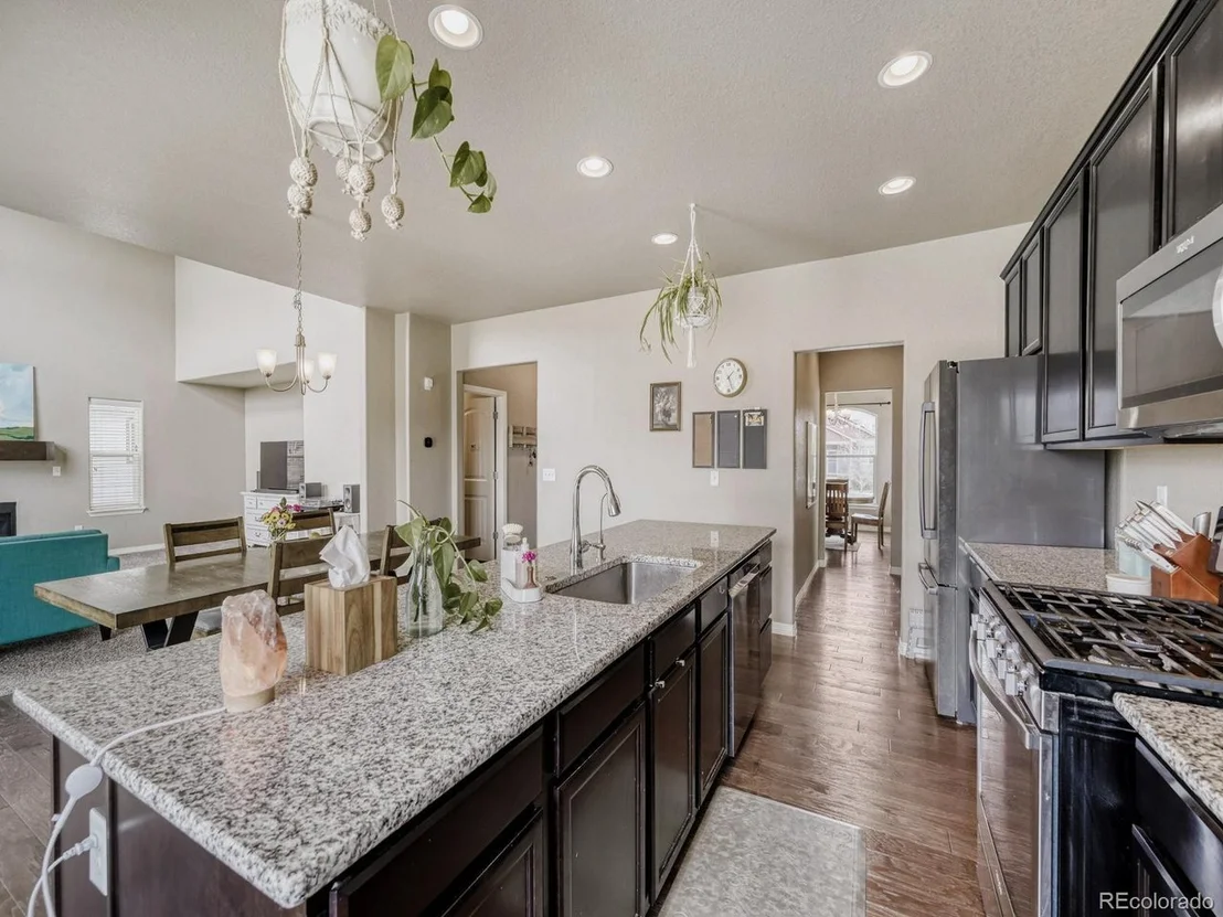Photo of 503 Mount Rainier St