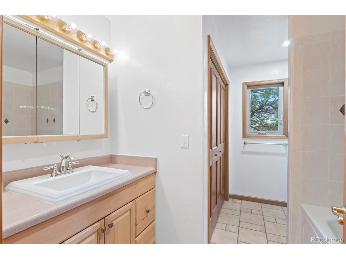 Photo of 1661 Old Stagecoach Rd