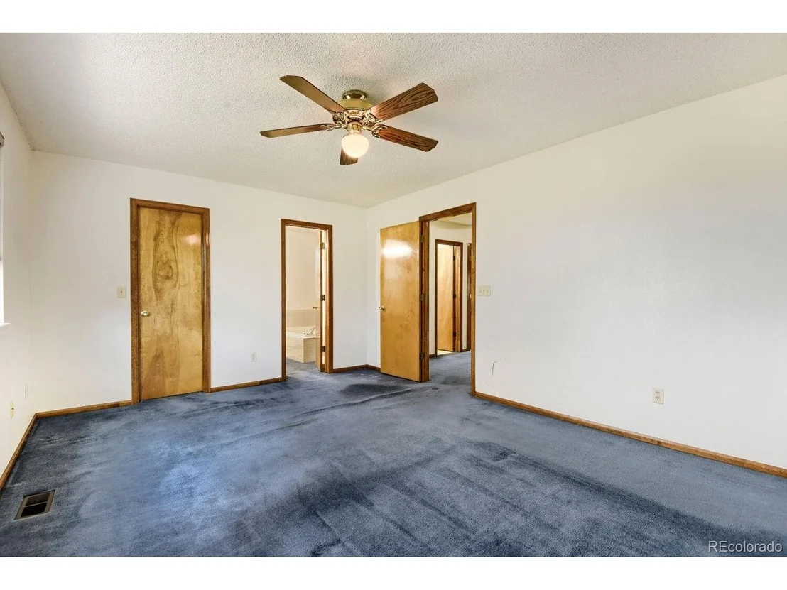 Photo of 6254 Laguna Cir