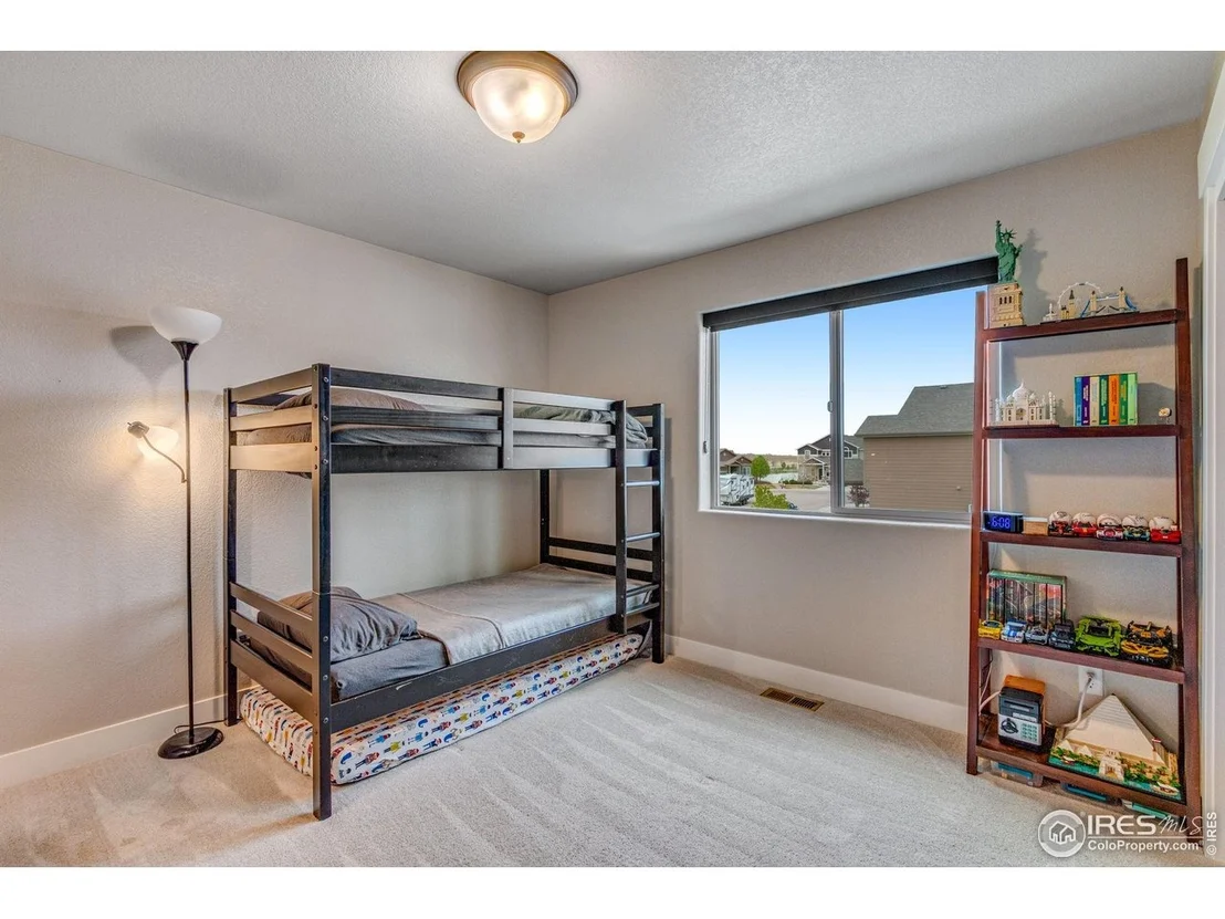 Photo of 6093 Carmon Dr
