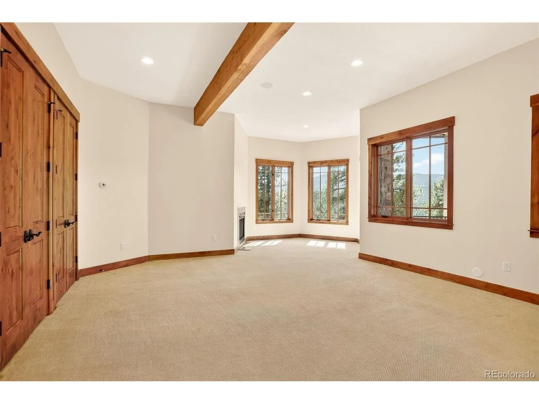 Photo of 524 Humphrey Dr