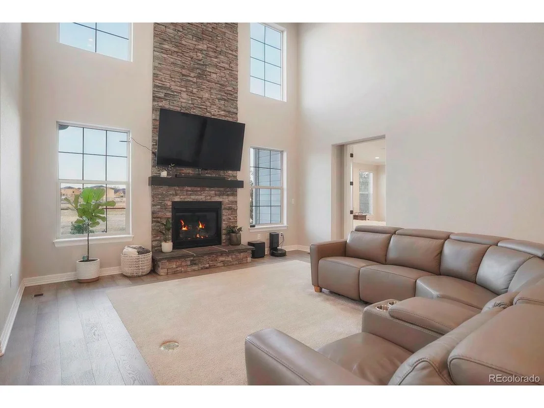 Photo of 1293 Lyons Ln