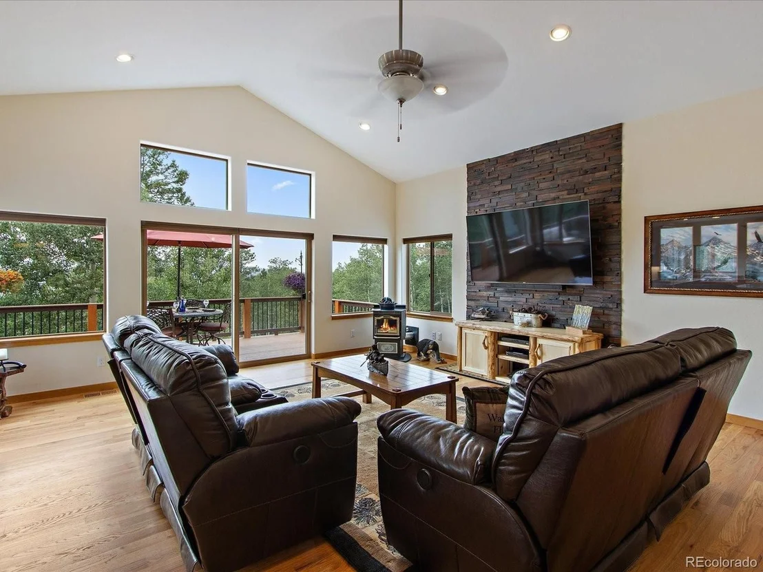 Photo of 11033 Barker Ave