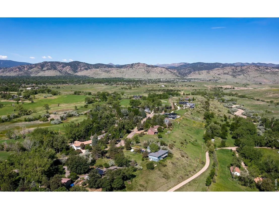 Photo of 3990 Pleasant Ridge Rd