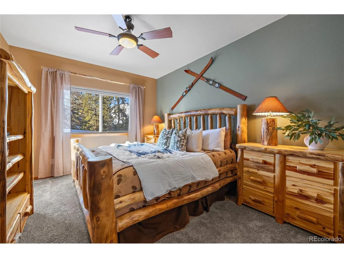Photo of 83 Lookout Ridge Dr