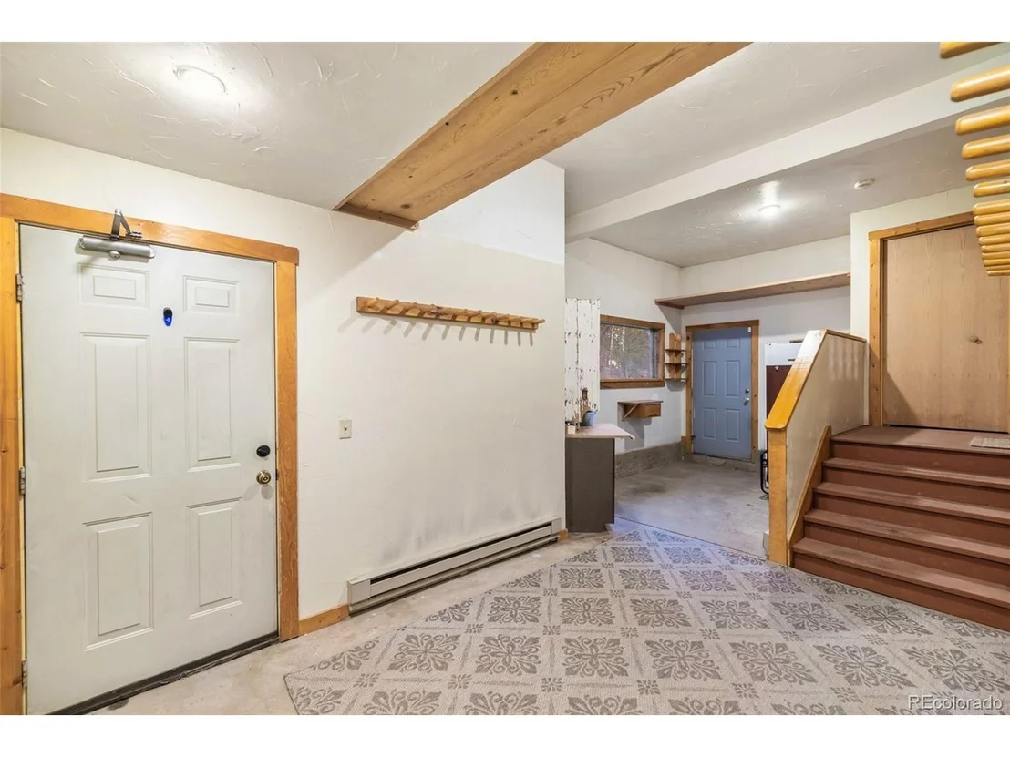 Photo of 1305 Lakeside Dr