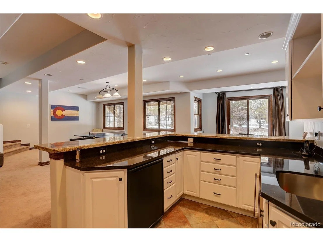 Photo of 6103 Huron Ln