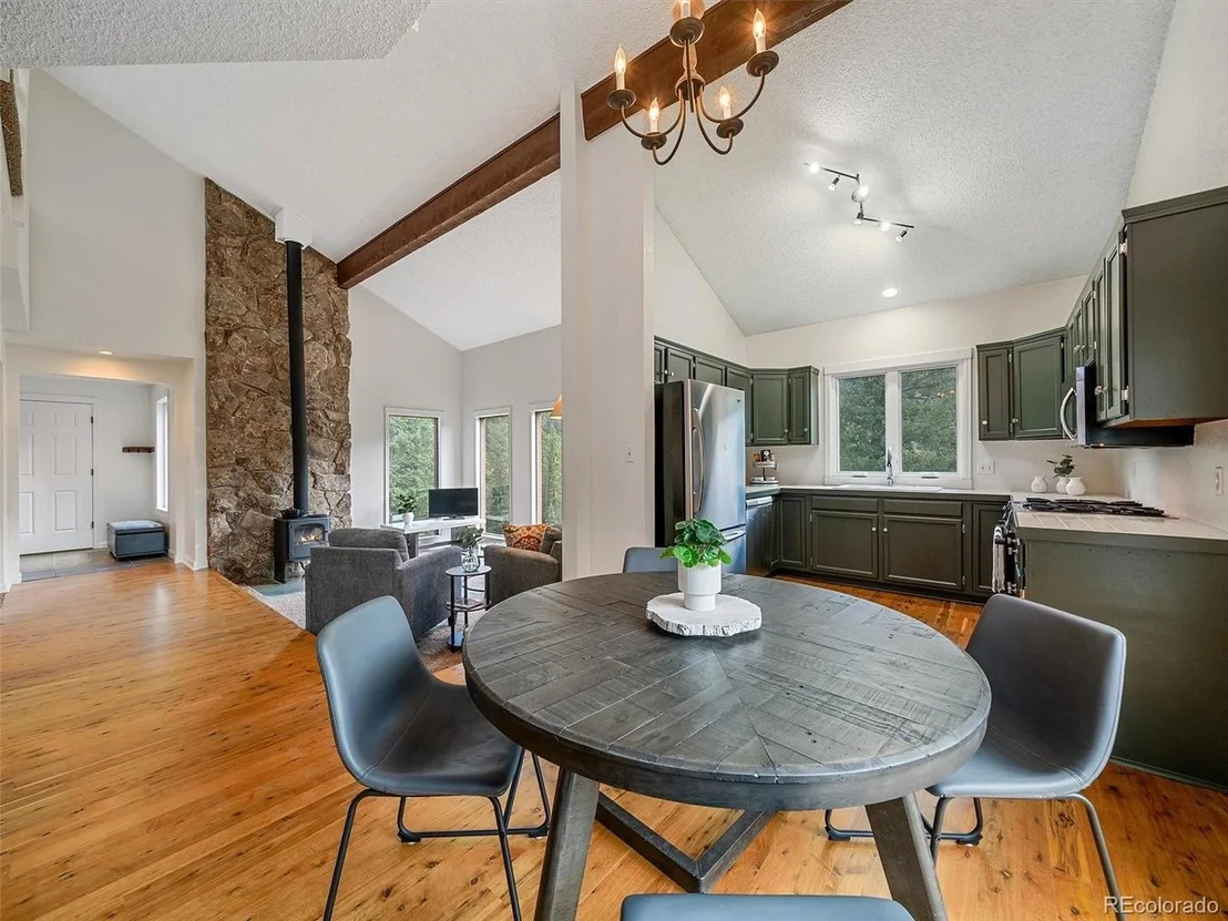 Photo of 254 Juniper Ln