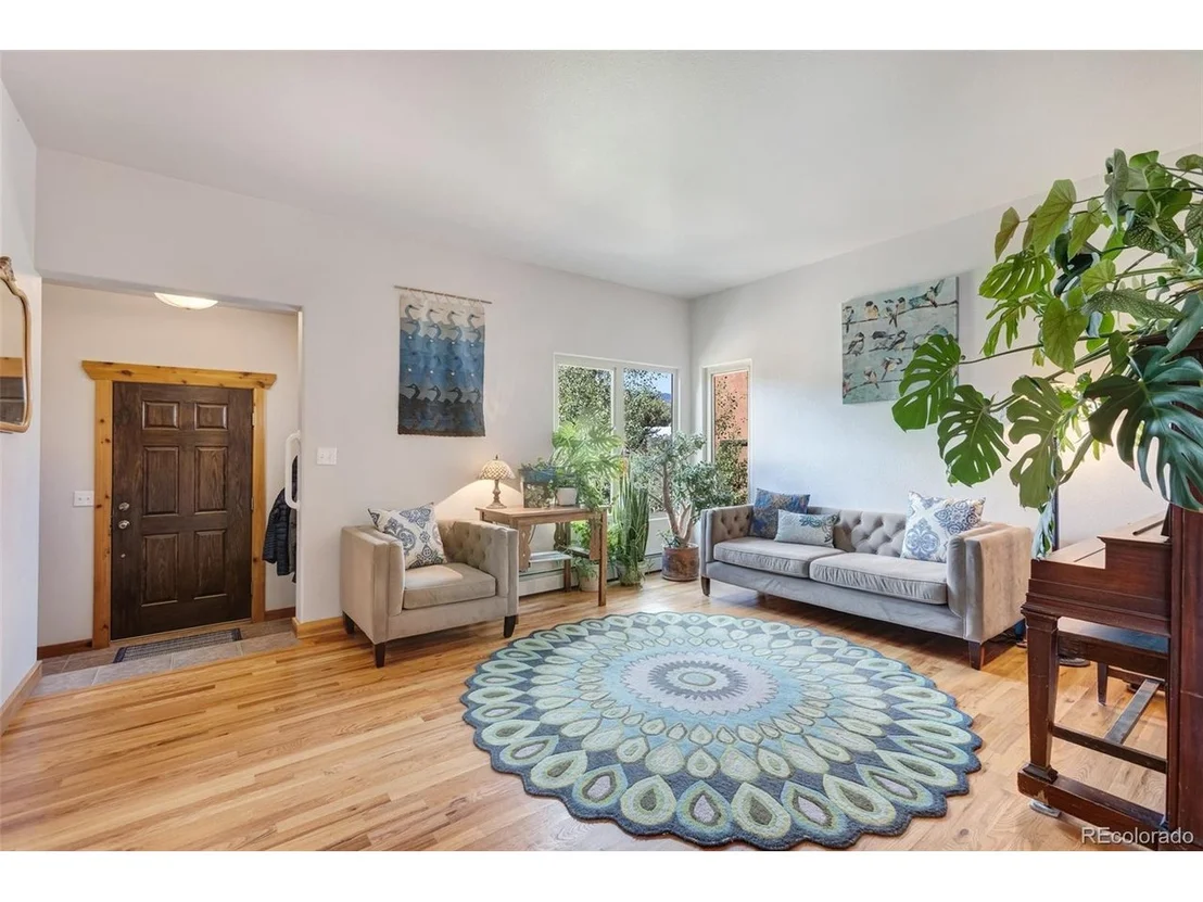 Photo of 6396 Terrace Ln