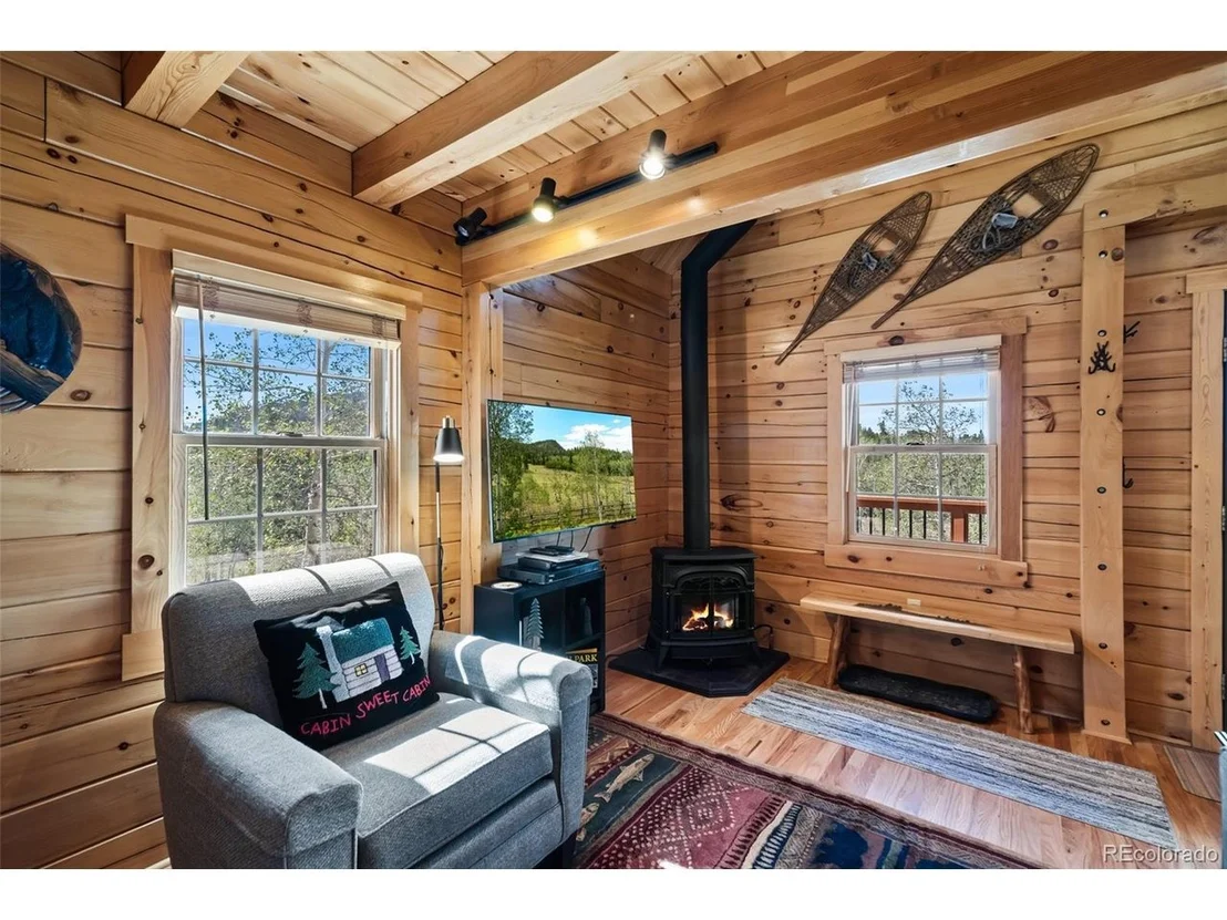 Photo of 485 Longbow Dr