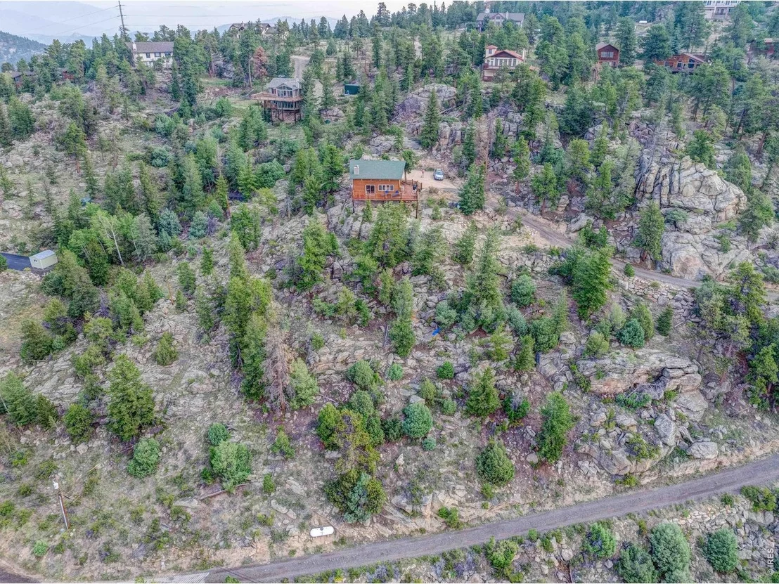 Photo of 301 Pine Tree Dr