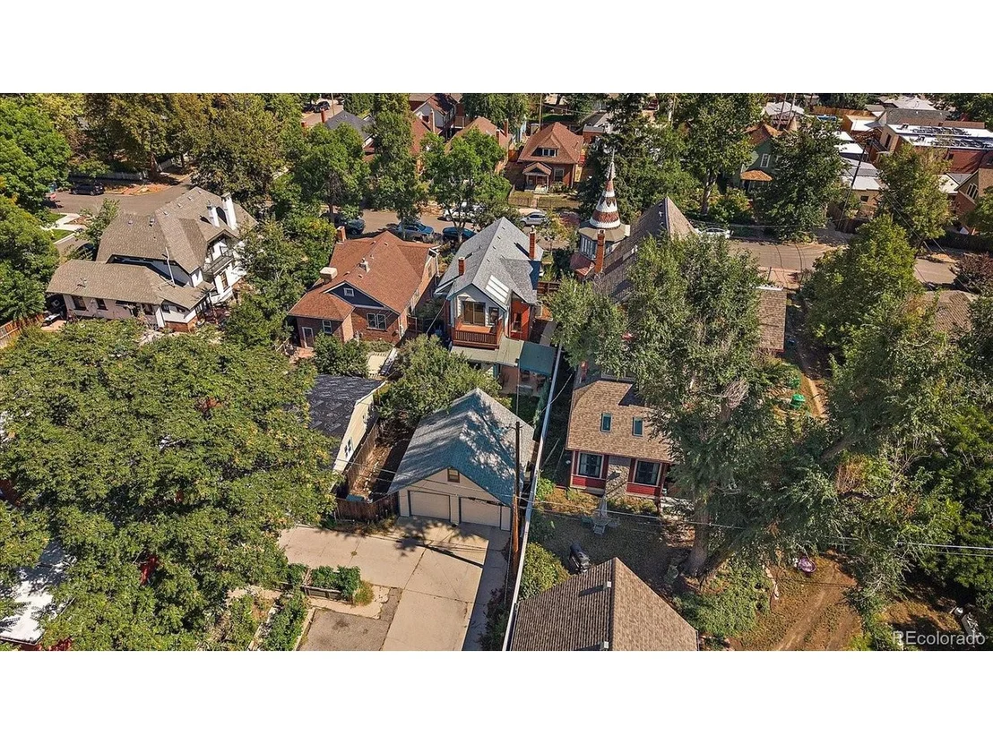 Photo of 3639 Eliot St