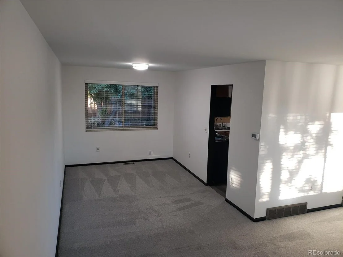 Photo of 8365 Dover Way