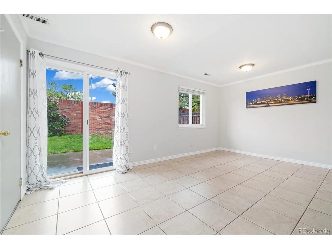 Photo of 325 Mulberry Cir