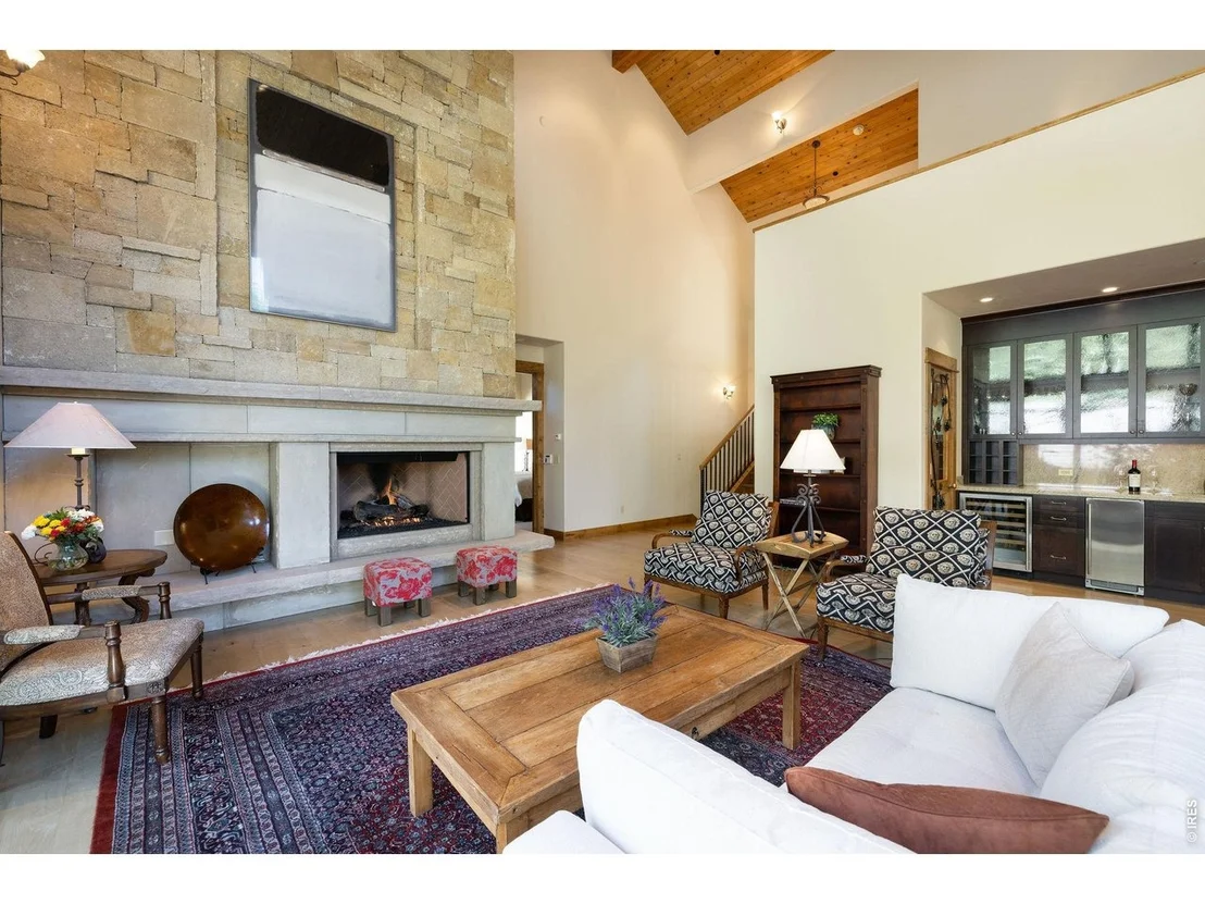 Photo of 4920 Juniper Ln