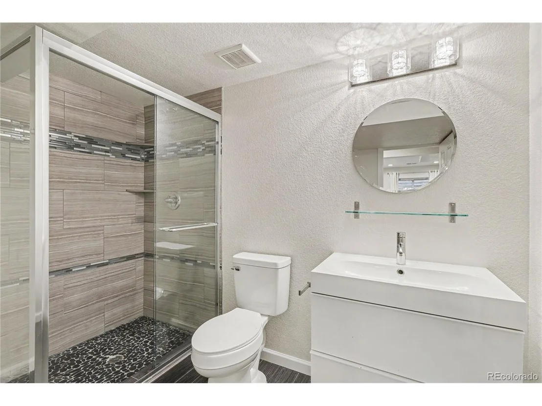 Photo of 1028 Delta Dr