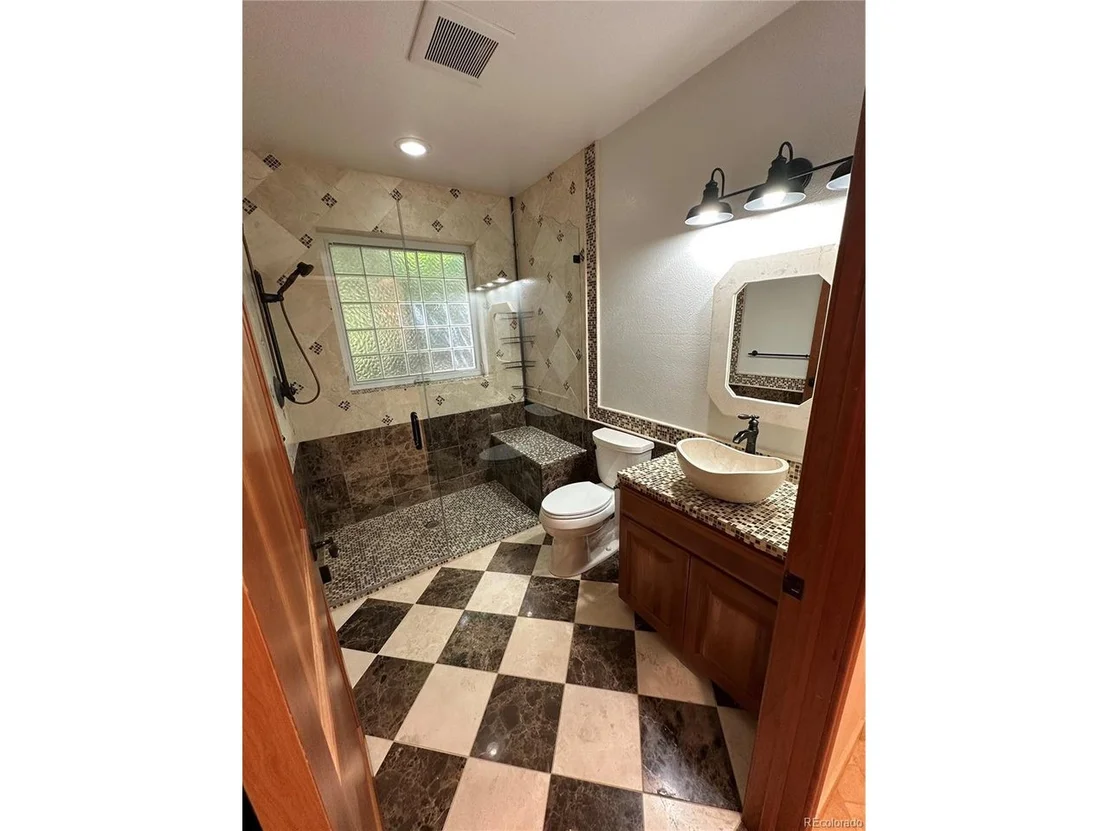 Photo of 7454 Queen Cir