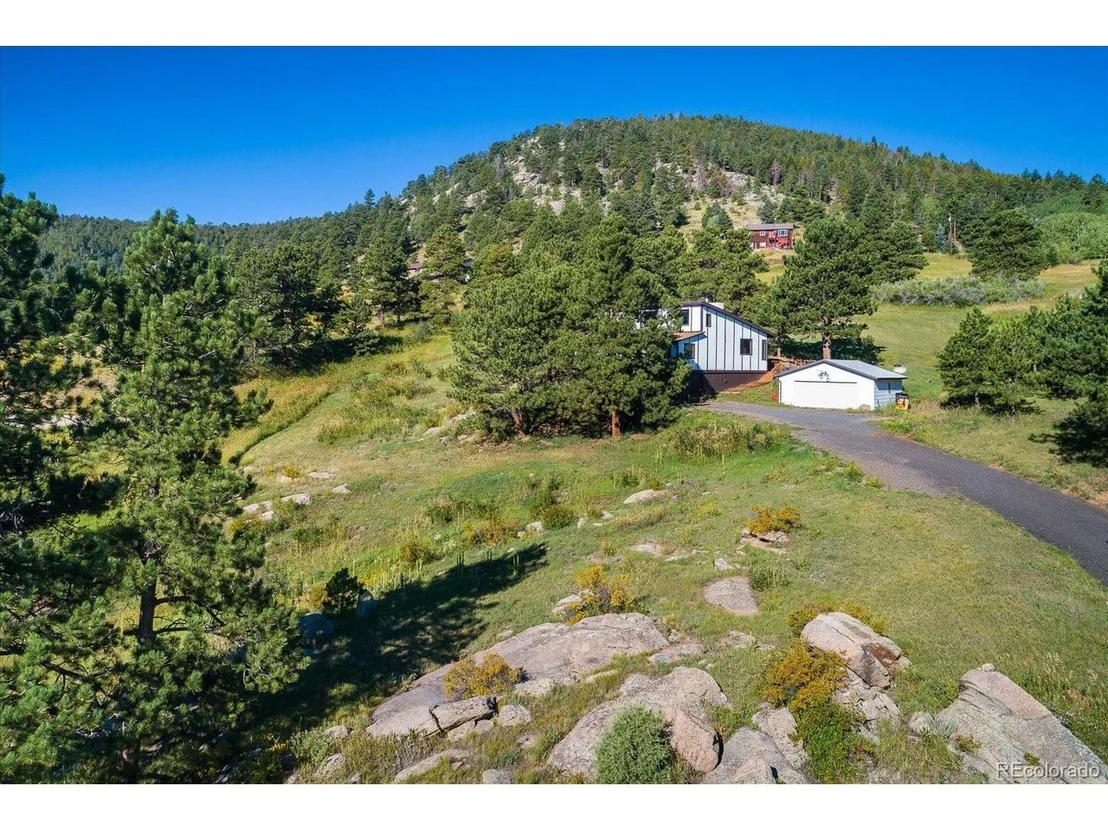 Photo of 11017 Circle Dr