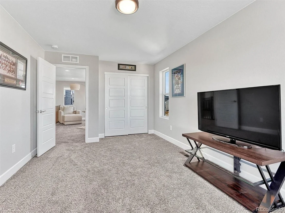 Photo of 6553 Steuben Way