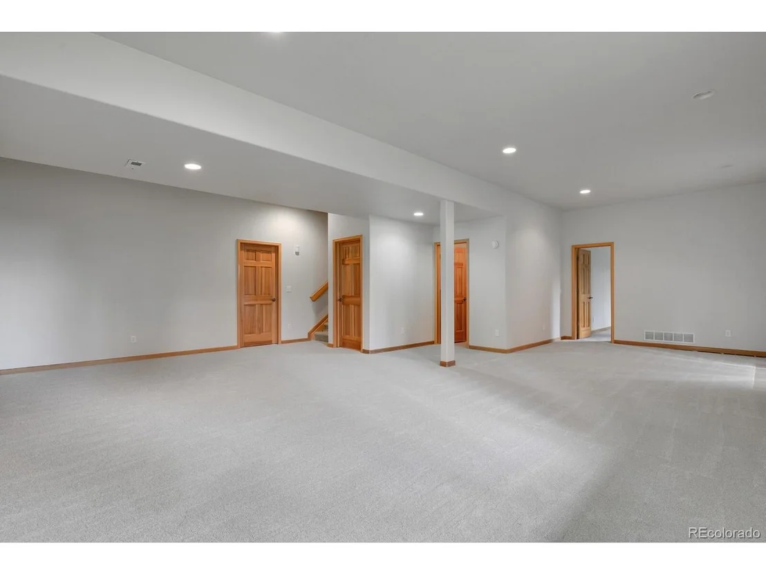 Photo of 3118 Moonshadow Ln