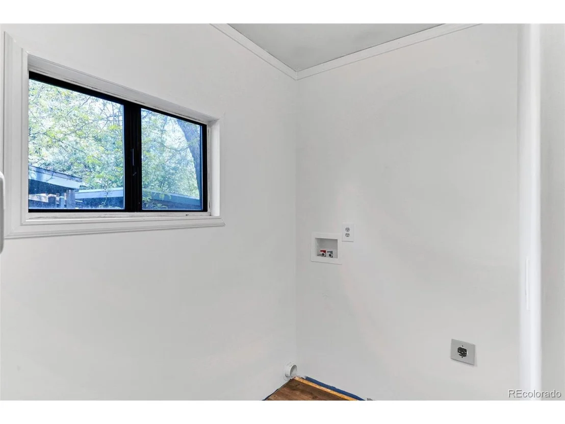 Photo of 580 Bountiful Ct