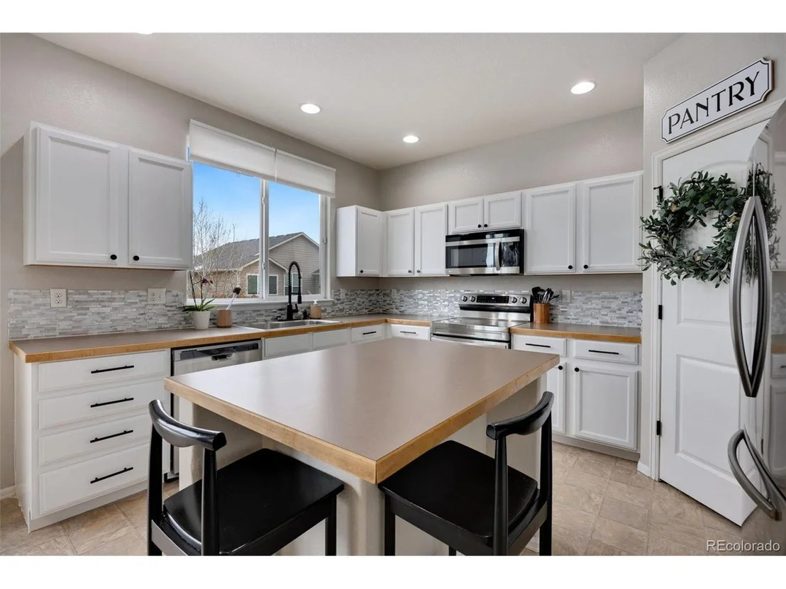 Photo of 490 Territory Ln
