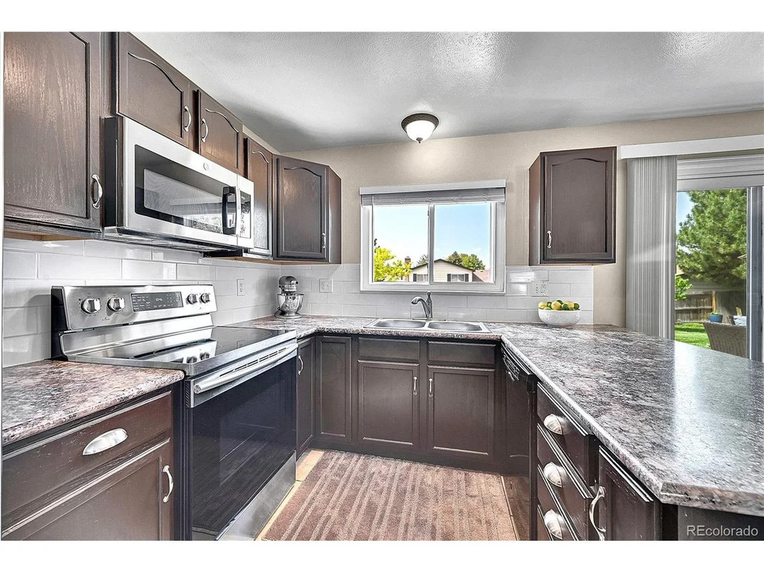 Photo of 1093 Lilac Cir