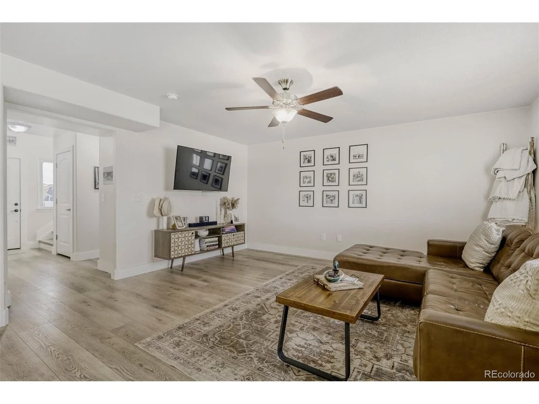 Photo of 2475 Likens Dr