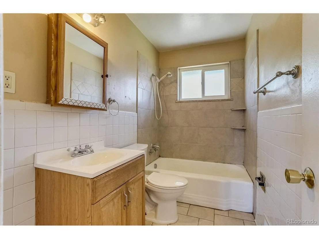 Photo of 3685 Jasmine St