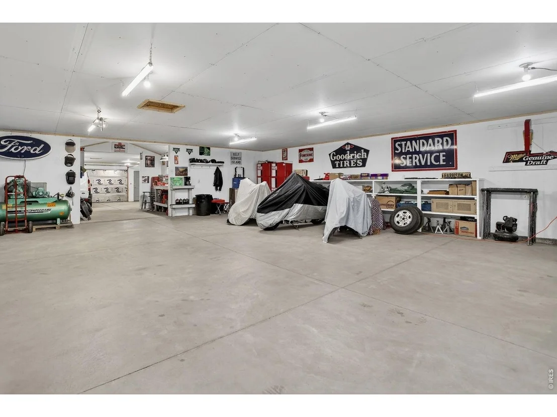 Photo of 233 Deer Cir