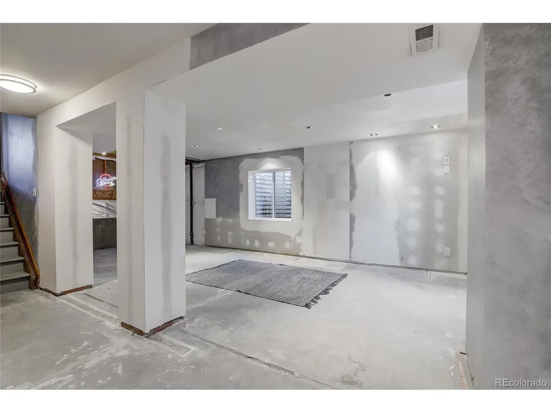 Photo of 7965 Liley Ct