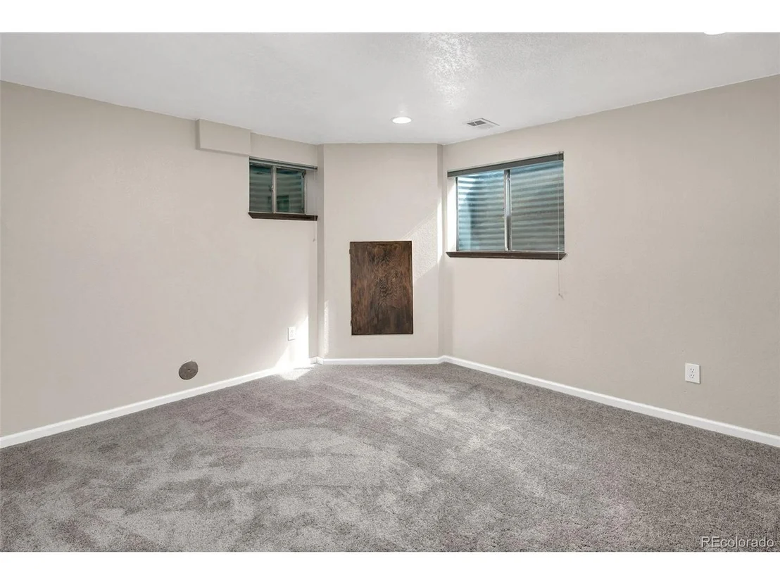 Photo of 673 Sage Cir
