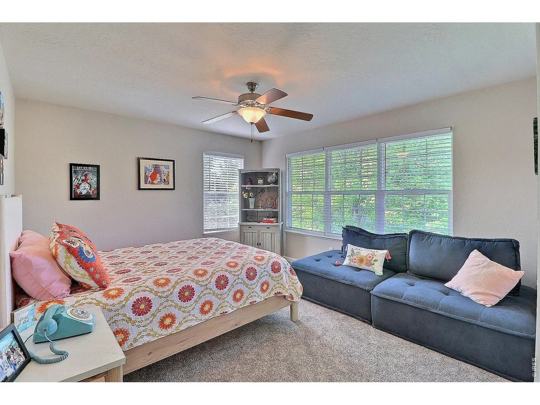 Photo of 101 54th Ave