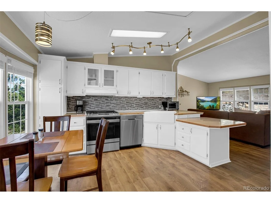 Photo of 803 Bonell Dr