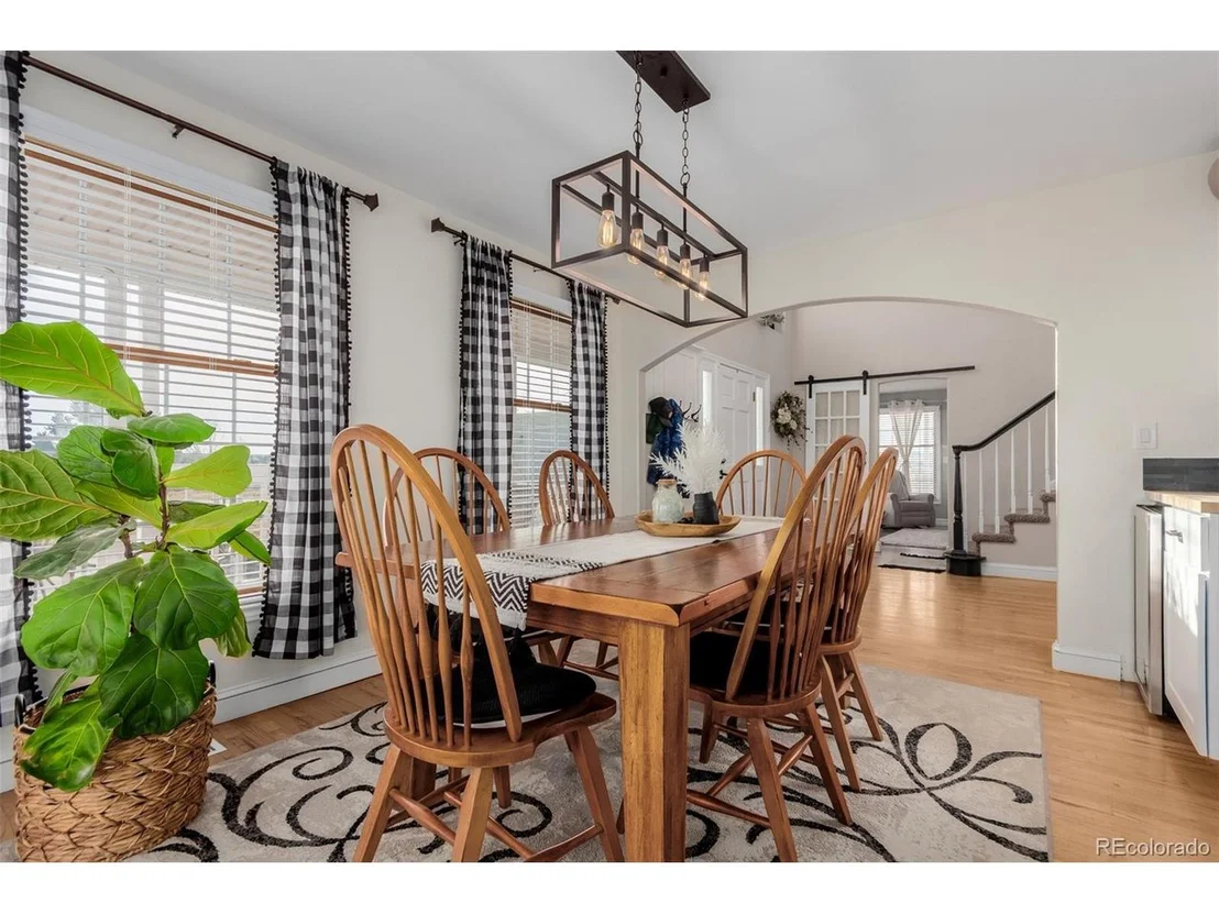 Photo of 2257 Deerpath Rd