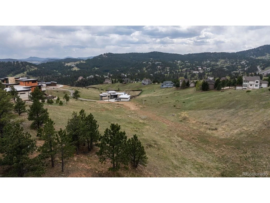 Photo of 455 Strada Rossa Rd