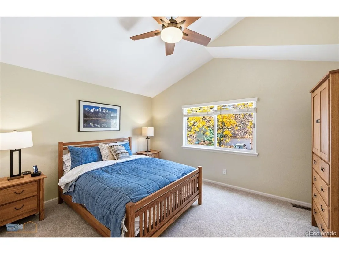 Photo of 592 Spruce Cir