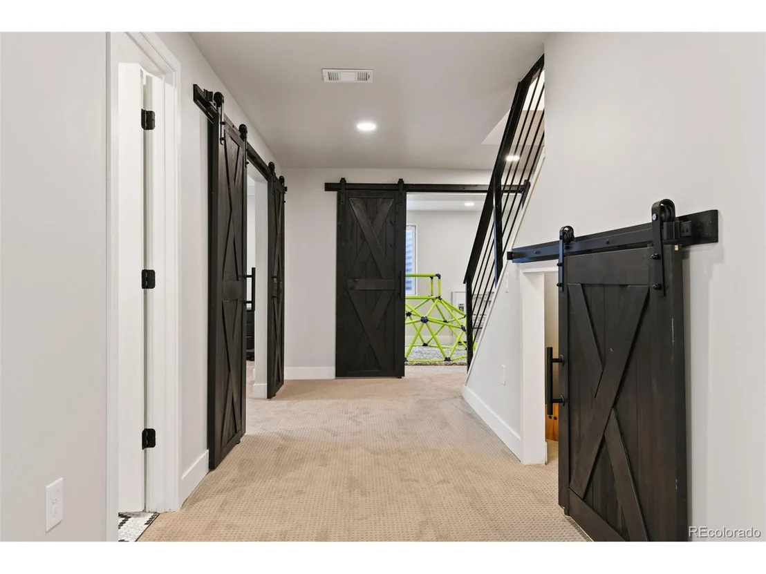 Photo of 1127 Cherrywood Dr
