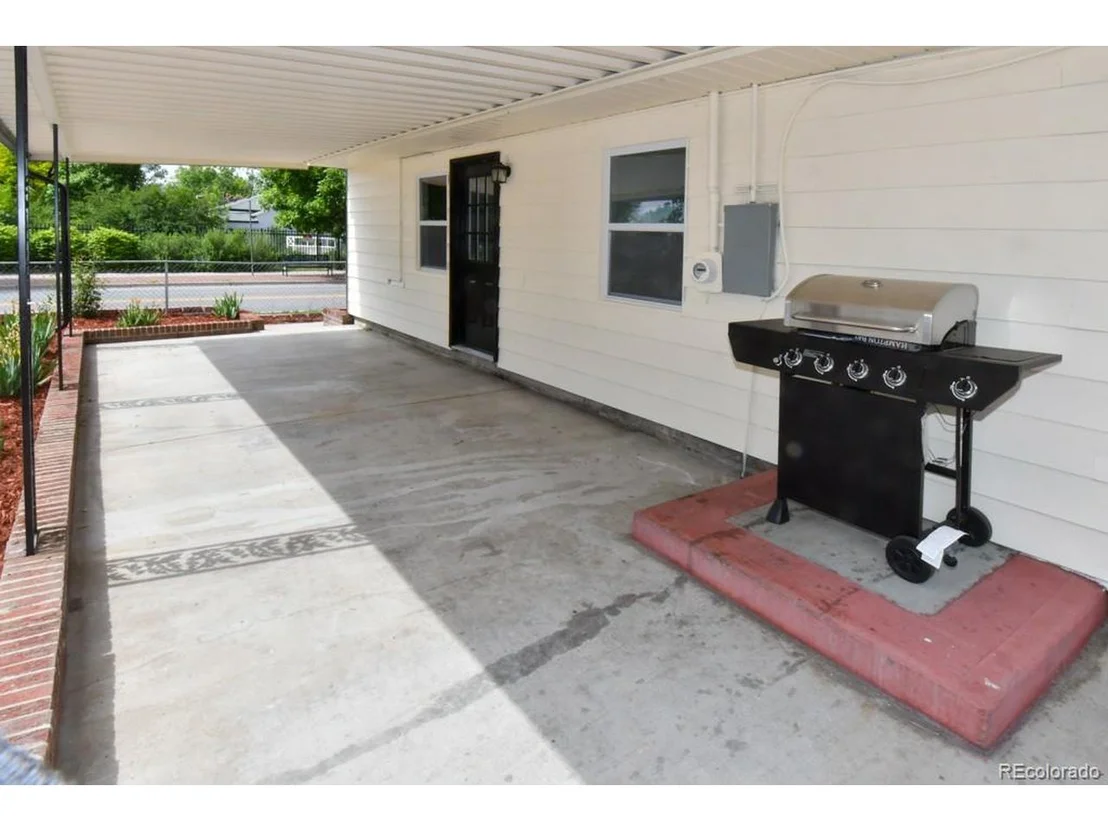 Photo of 1000 N Hooker St