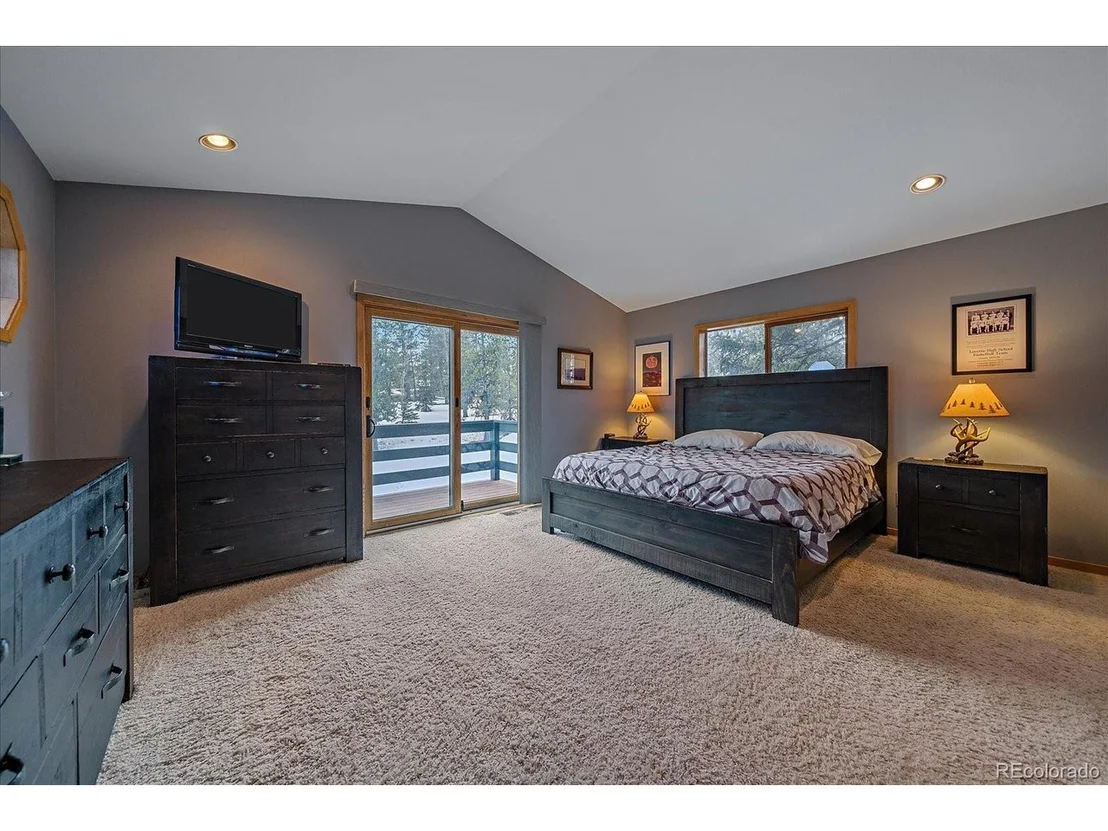 Photo of 11222 Conifer Mountain Rd