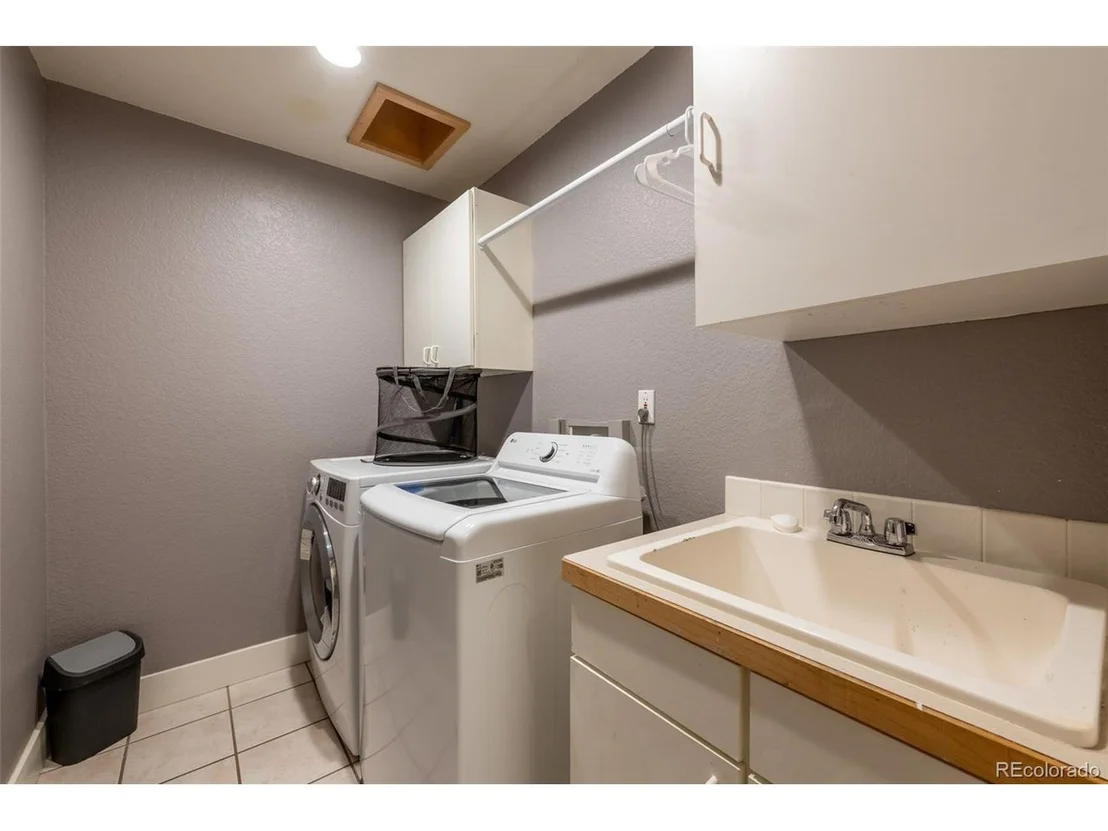 Photo of 2455 Mallard Cir