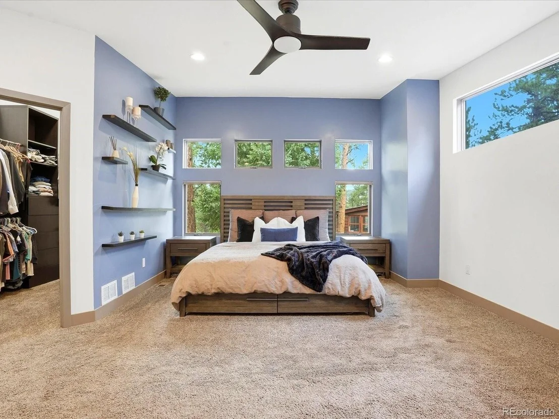 Photo of 5809 S Skyline Dr