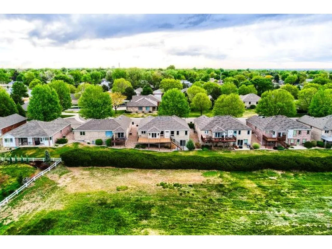 Photo of 557 Trailwood Cir