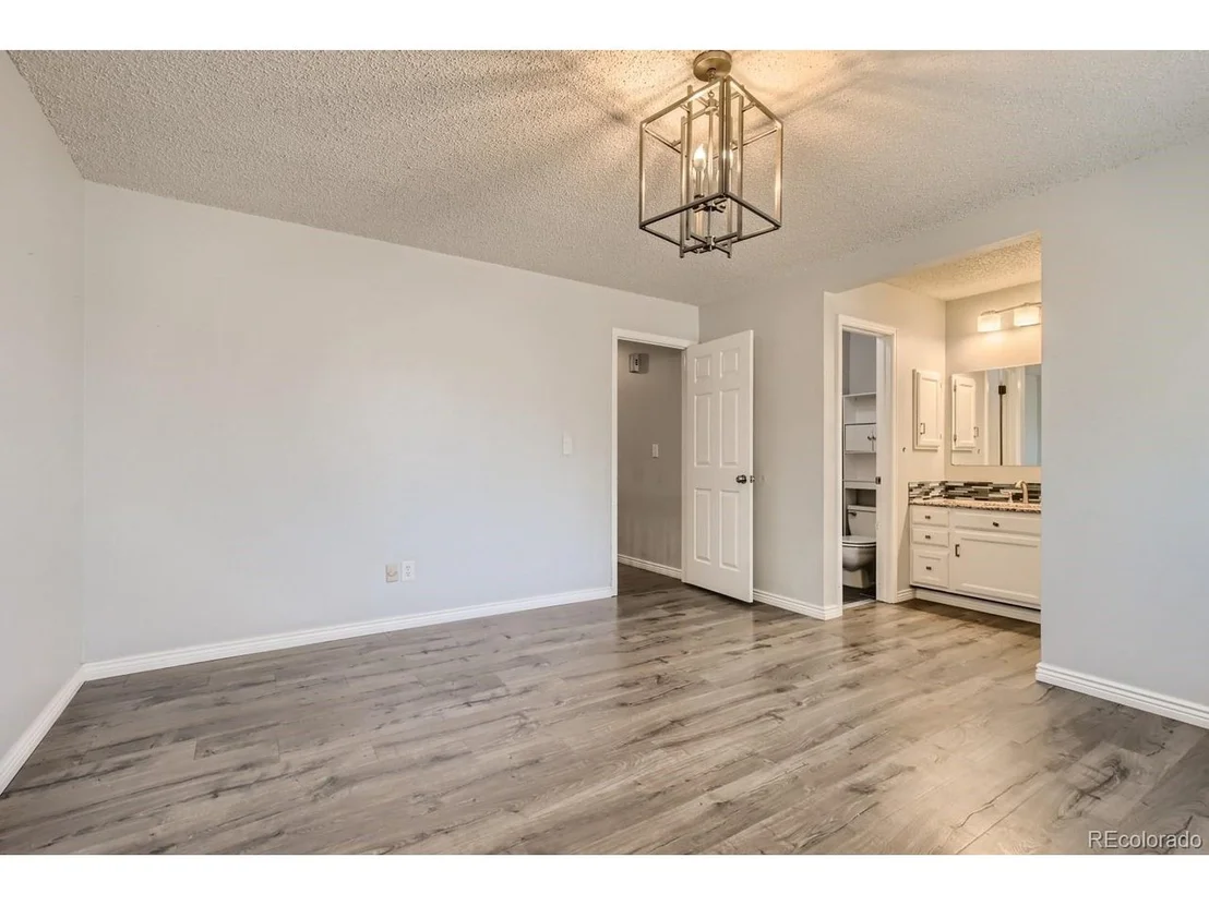 Photo of 4413 E 107th Cir