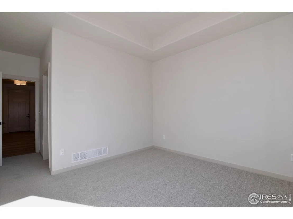 Photo of 120 63rd Ave