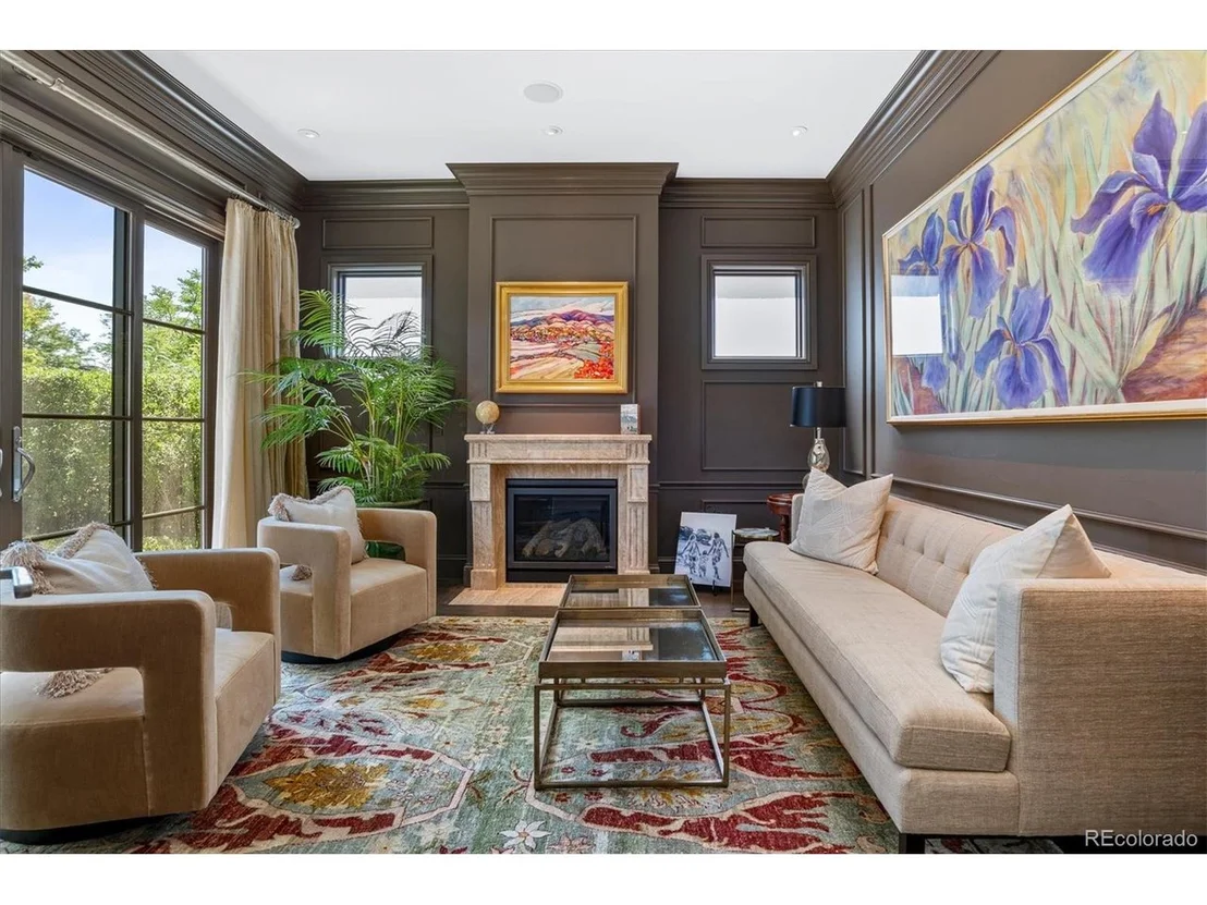 Photo of 445 Cook St